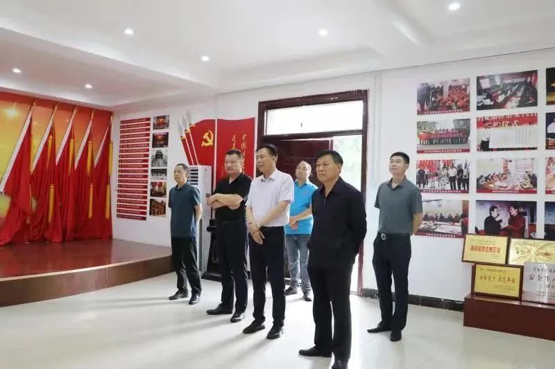西平博雅醫(yī)療集團(tuán)專家團(tuán)隊蒞臨棠河開展義診活動