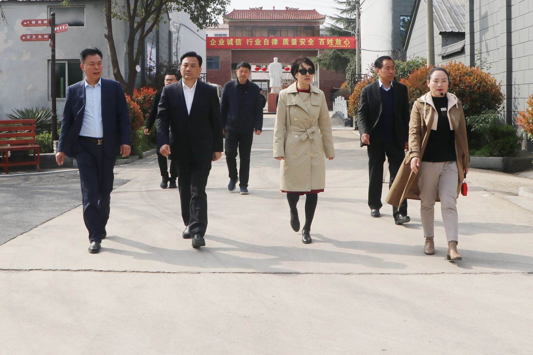 2df1265d96e9c1691ba0e19eb2f34b42.jpg 2df1265d96e9c1691ba0e19eb2f34b42.jpg