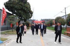駐馬店市政協(xié)副主席張新領(lǐng)到河南棠河集團(tuán)公司酒文化產(chǎn)業(yè)園、鱸魚(yú)